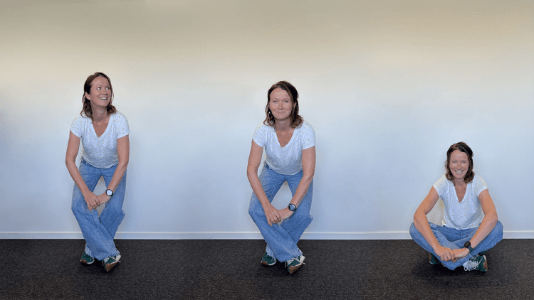 Illustrasjonsfoto av kvinne som gjør sittetesten:  krysser beina for å sett seg ned i sittende stilling på gulvet.