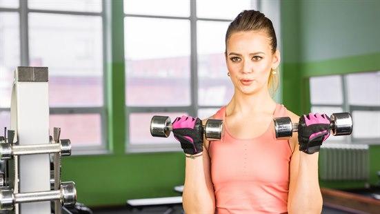 Styrkeøvelser for trening av armer