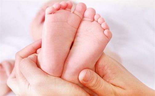 Flate føtter hos spedbarn
